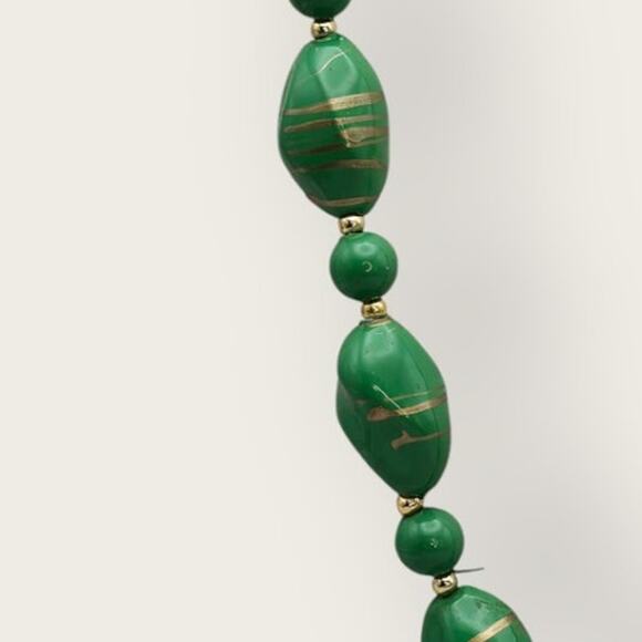 Green Marbled Beaded Necklace – Faux Malachite Vintage Jewerlry - Picture 5 of 7